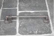 Smeedijzeren wandrek bruin met 3 haken