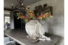 Kunst appeltak met frisse groene blaadjes
