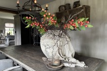 Kunst appeltak met frisse groene blaadjes