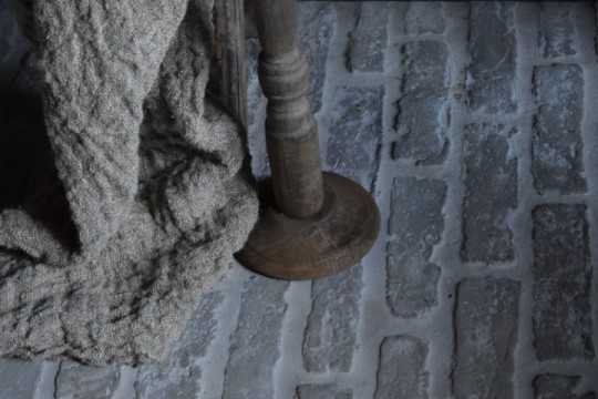 Houten vloerkandelaar Nr 6