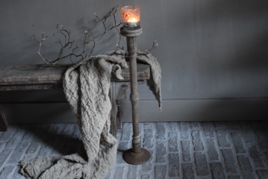 Houten vloerkandelaar Nr 22