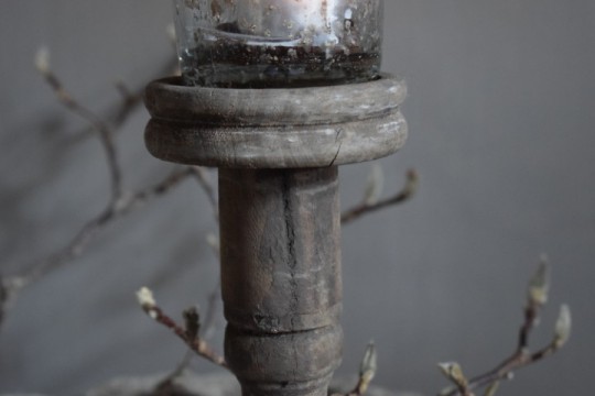 Houten vloerkandelaar Nr 22