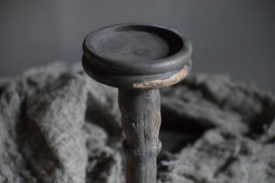 Houten vloerkandelaar Nr 7