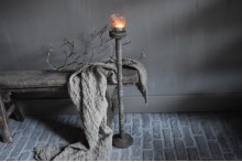 Houten vloerkandelaar Nr 12