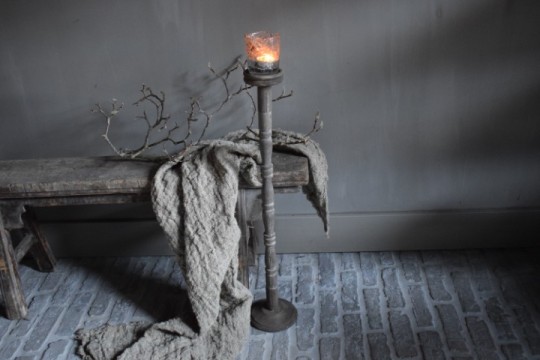 Houten vloerkandelaar Nr 12