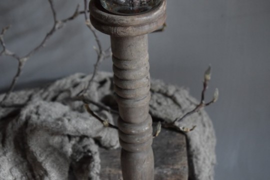 Houten vloerkandelaar Nr 13