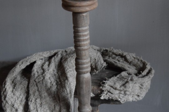 Houten vloerkandelaar Nr 6