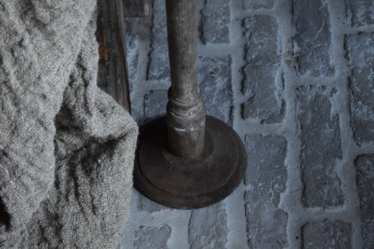 Houten vloerkandelaar Nr 18