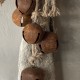 5 roestige bellen aan jute touw