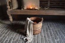 Oude houten emmer Nr 1.