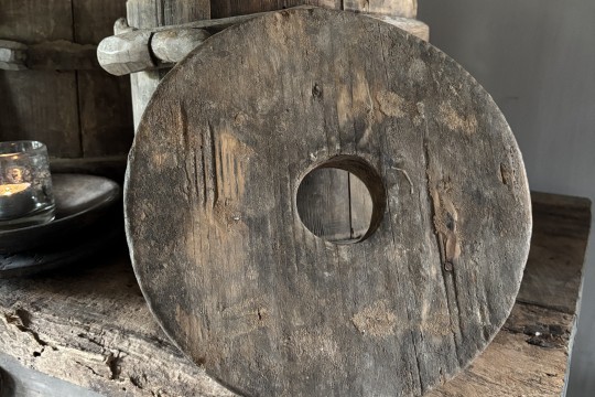Oude houten ton met deksel Nr 1