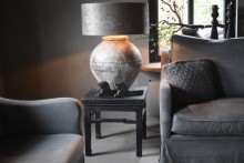 Antieke Chinese bijzettafel Luksa