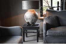 Antieke Chinese bijzettafel Luksa