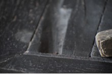 Antieke Chinese bijzettafel Luksa