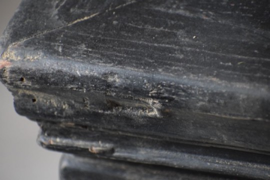 Antieke Chinese bijzettafel Luksa