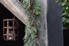 Ceder guirlande 120 cm met roestige bellen XL